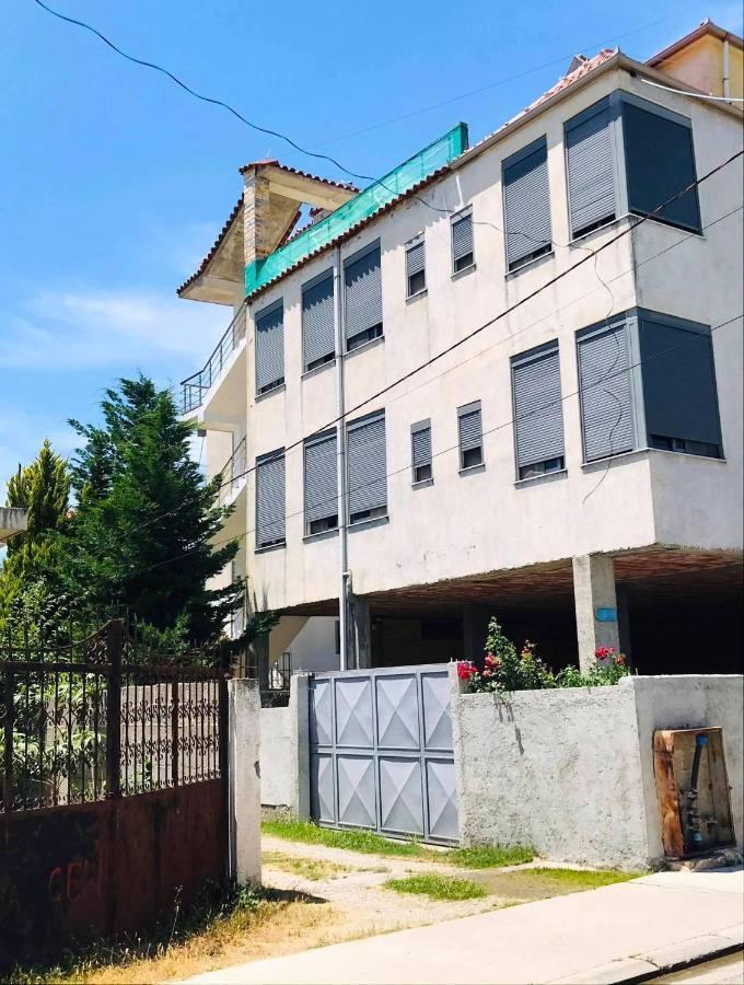 Vila Aliaj Luxury Apartment With 2 Rooms With Private Wonderful Terrace Durrës 外观 照片