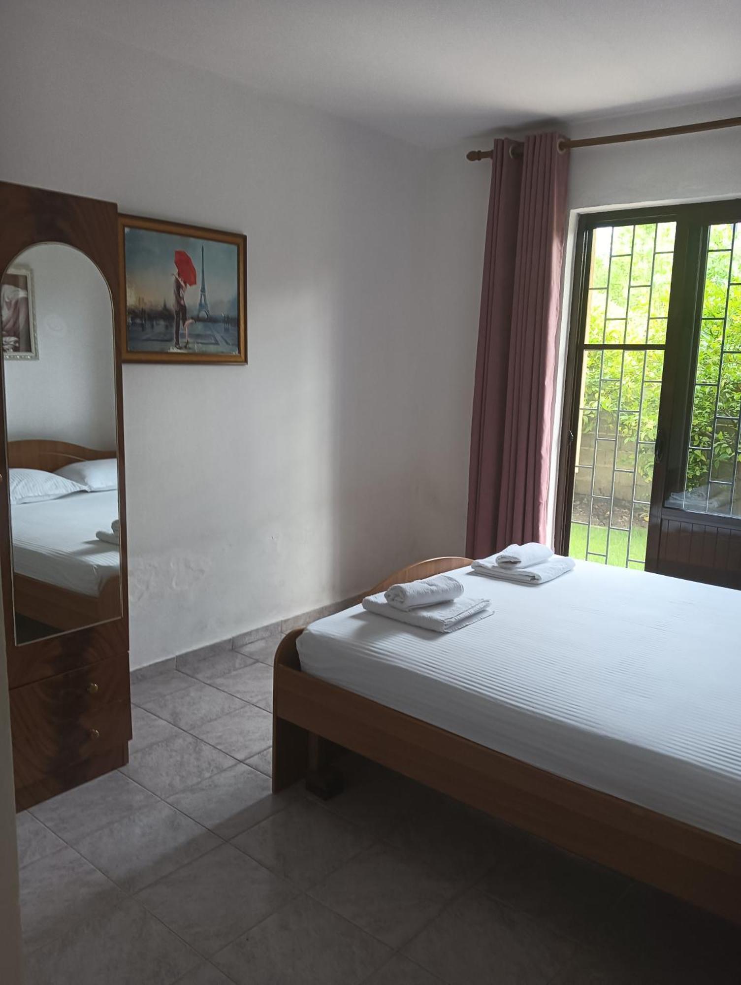 Vila Aliaj Luxury Apartment With 2 Rooms With Private Wonderful Terrace Durrës 外观 照片