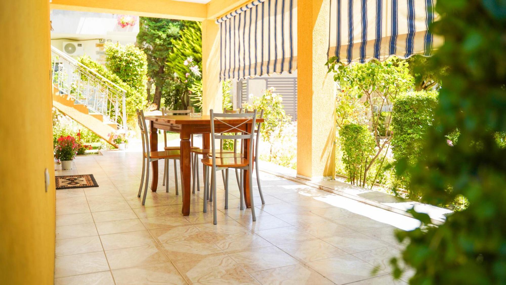 Vila Aliaj Luxury Apartment With 2 Rooms With Private Wonderful Terrace Durrës 外观 照片