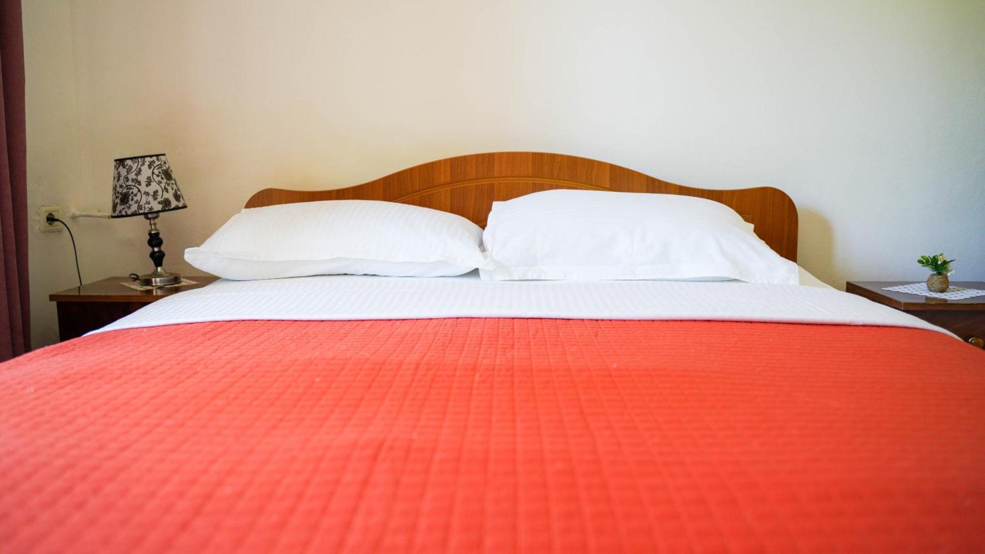 Vila Aliaj Luxury Apartment With 2 Rooms With Private Wonderful Terrace Durrës 外观 照片